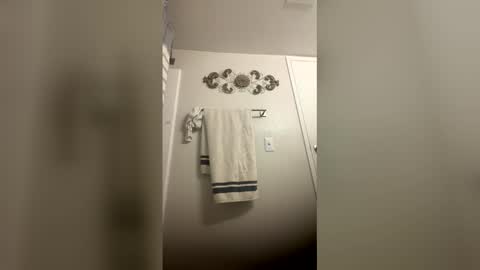 kiannaluv online show from April 2026 01:26:02 PM