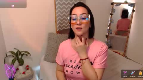 Kiara Bermont online show from November 2025 03:22:01 PM