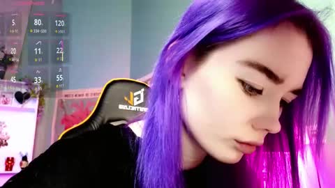 Kira online show from November 2025 09:09:02 PM