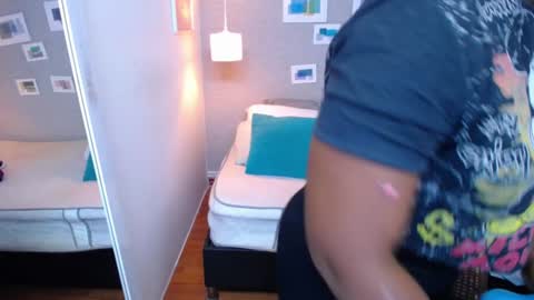 Kiara online show from January 2025 01:00:01 AM