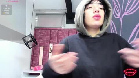 KIARA FOX online show from February 2026 12:10:02 PM