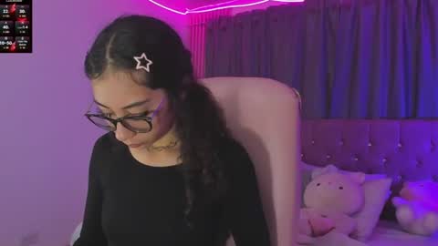 Snapshot of kiara_lovelyy chatting on July 2026 03:44:02 AM Kiara online show from July 2026 03:44:02 AM