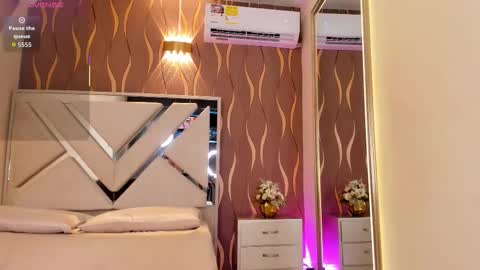 Kiara Rogers online show from February 2026 12:32:01 PM