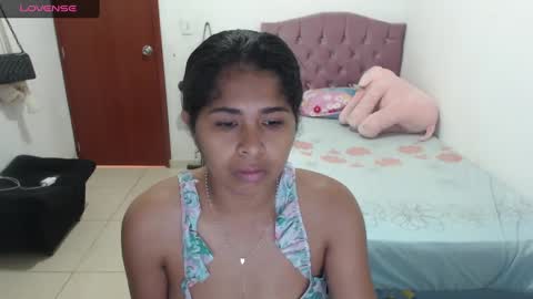 Snapshot of kiara_williamss chatting on December 2024 05:35:02 PM Kiara online show from December 2024 05:35:02 PM
