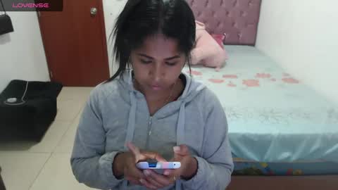 Snapshot of kiara_williamss chatting on December 2024 01:40:01 AM Kiara online show from December 2024 01:40:01 AM