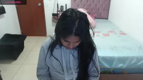 Snapshot of kiara_williamss chatting on December 2024 02:06:02 PM Kiara online show from December 2024 02:06:02 PM