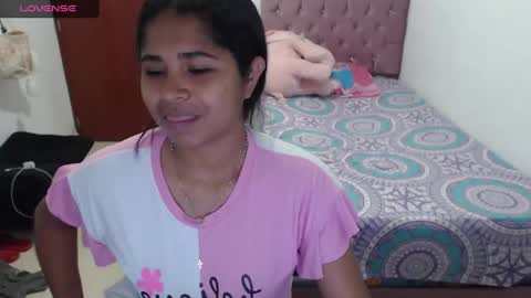 Snapshot of kiara_williamss chatting on January 2025 11:40:02 PM Kiara online show from January 2025 11:40:02 PM