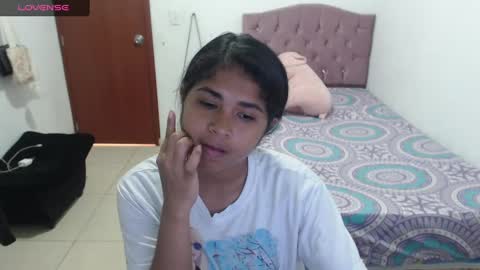 Snapshot of kiara_williamss chatting on February 2025 06:04:02 PM Kiara online show from February 2025 06:04:02 PM