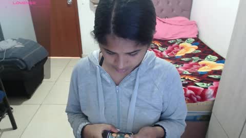 Kiara online show from December 2025 03:52:01 PM