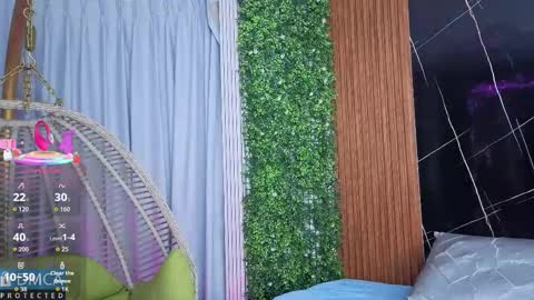 Kiara Zahiri online show from October 2025 10:59:02 AM