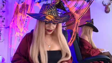 Snapshot of kiaraa88 chatting on October 2025 07:29:02 PM Valery online show from October 2025 07:29:02 PM