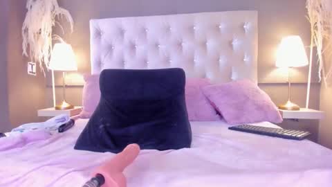 KIARA  online show from June 2026 01:28:02 AM