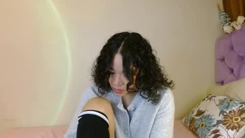 Snapshot of kiararose19 chatting on June 2026 02:03:01 AM Kiara online show from June 2026 02:03:01 AM
