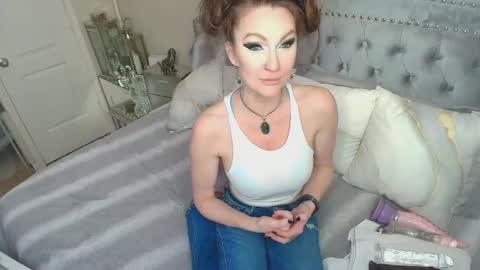 Snapshot of kiarose chatting on September 2025 06:45:02 AM Kia Rose online show from September 2025 06:45:02 AM