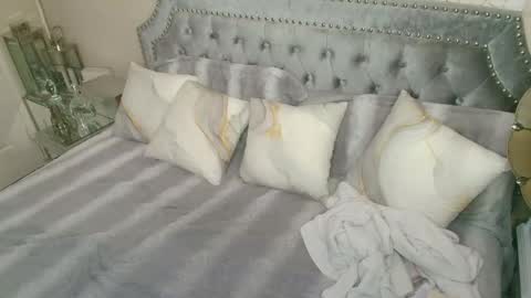 Snapshot of kiarose chatting on October 2025 05:06:01 AM Kia Rose online show from October 2025 05:06:01 AM