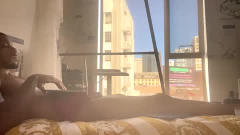 Snapshot of kibrombariu45 chatting on December 2024 07:21:02 PM HunneysPlayRoom online show from December 2024 07:21:02 PM