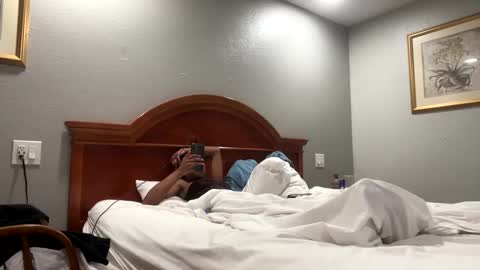 Snapshot of kibrombariu45 chatting on January 2025 09:43:02 AM HunneysPlayRoom online show from January 2025 09:43:02 AM