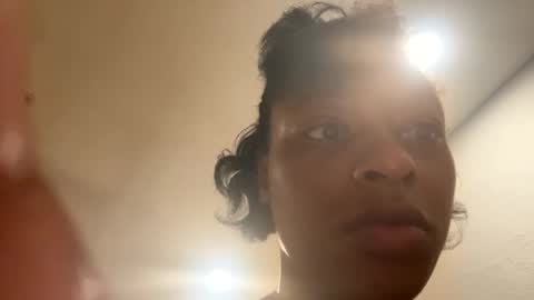 Snapshot of kibrombariu45 chatting on February 2025 09:56:02 AM HunneysPlayRoom online show from February 2025 09:56:02 AM