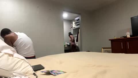 Snapshot of kibrombariu45 chatting on February 2025 09:35:01 AM HunneysPlayRoom online show from February 2025 09:35:01 AM