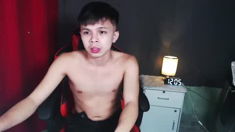 Snapshot of kiel_asianboy chatting on June 2026 06:46:02 PM EJ online show from June 2026 06:46:02 PM
