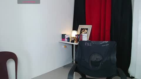 Snapshot of kiel_asianboy chatting on July 2026 12:48:02 PM EJ online show from July 2026 12:48:02 PM