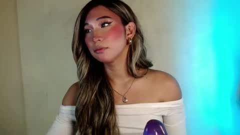 Kiera online show from December 2024 11:38:01 AM