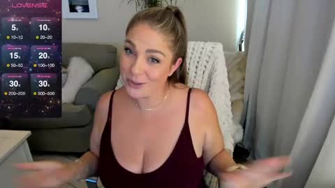 Kiera Reines online show from September 2025 11:50:02 PM