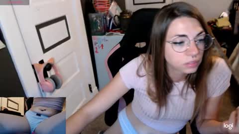 Kiersten online show from November 2025 04:51:01 PM