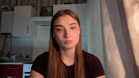 Ola my name is Lissa  Lets hit 10 Thumbs Up together   online show from May 2026 02:11:01 PM