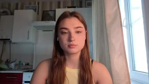 Ola my name is Lissa  Lets hit 10 Thumbs Up together   online show from May 2026 05:24:01 AM