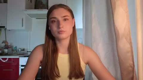 Snapshot of kierstentates chatting on June 2026 02:07:01 PM Ola my name is Lissa Lets hit 10 Thumbs Up together online show from June 2026 02:07:01 PM
