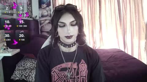 Snapshot of kiiller_queen chatting on November 2025 02:28:02 PM kenny online show from November 2025 02:28:02 PM