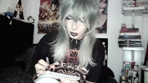 Snapshot of kiiller_queen chatting on May 2026 06:38:02 PM kenny online show from May 2026 06:38:02 PM