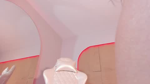 Snapshot of kiimcooper chatting on January 2025 01:16:02 PM KIM COOPER online show from January 2025 01:16:02 PM