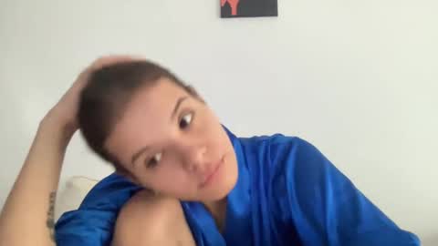 kiki_18new online show from March 2025 04:17:01 PM