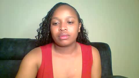 Snapshot of kiki_beby chatting on March 2026 10:05:02 PM Angela online show from March 2026 10:05:02 PM