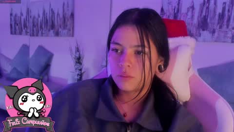 Snapshot of kiki_cams chatting on December 2024 07:53:01 AM kIKI online show from December 2024 07:53:01 AM