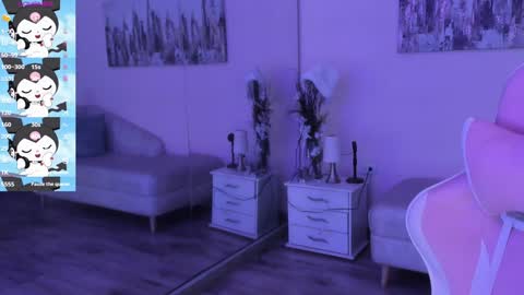 Snapshot of kiki_cams chatting on January 2025 07:00:01 AM kIKI online show from January 2025 07:00:01 AM