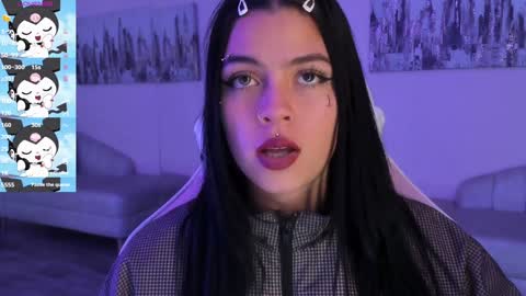 Snapshot of kiki_cams chatting on January 2025 10:01:01 AM kIKI online show from January 2025 10:01:01 AM