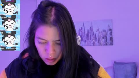 Snapshot of kiki_cams chatting on January 2025 03:58:02 AM kIKI online show from January 2025 03:58:02 AM