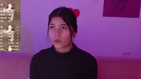 Snapshot of kiki_cams chatting on February 2025 07:38:02 PM kIKI online show from February 2025 07:38:02 PM