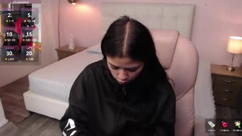 Snapshot of kiki_cams chatting on September 2025 11:11:01 AM kIKI online show from September 2025 11:11:01 AM