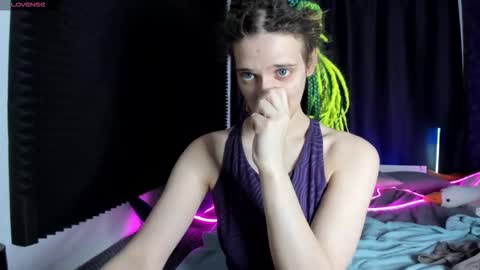 Kiki online show from December 2025 10:33:01 AM