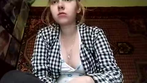 Snapshot of kikibang_ chatting on October 2025 08:18:02 AM kikibang_ online show from October 2025 08:18:02 AM