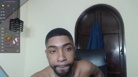 Snapshot of kilian_xx chatting on December 2024 12:24:01 PM Kilian xxx online show from December 2024 12:24:01 PM