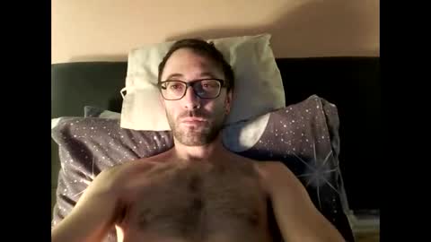 Snapshot of killua1993 chatting on November 2025 06:06:01 PM kingstoned online show from November 2025 06:06:01 PM