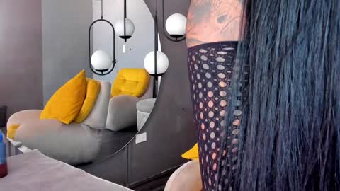 Kim online show from December 2024 04:38:01 PM