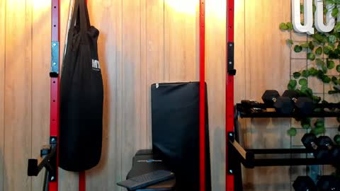 Kim online show from February 2025 01:21:02 PM