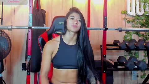 Kim online show from March 2025 01:03:02 PM