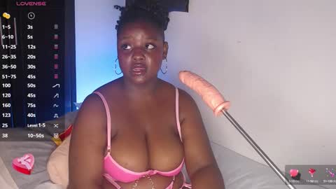 Snapshot of kim_brown2 chatting on October 2025 03:07:02 AM Kim Follow me please online show from October 2025 03:07:02 AM